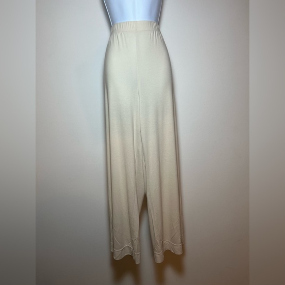 NWT!!! St John Cream Colored High Waist Wide Leg Soft Pants - Picture 2 of 11